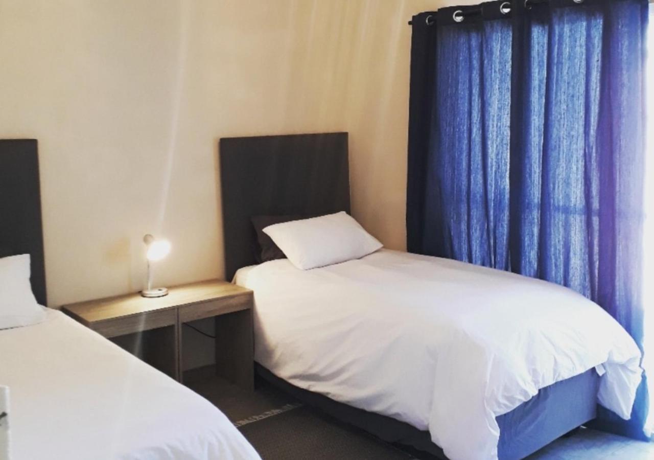 Bateleur Self Catering Cc Apartment Windhoek Luaran gambar
