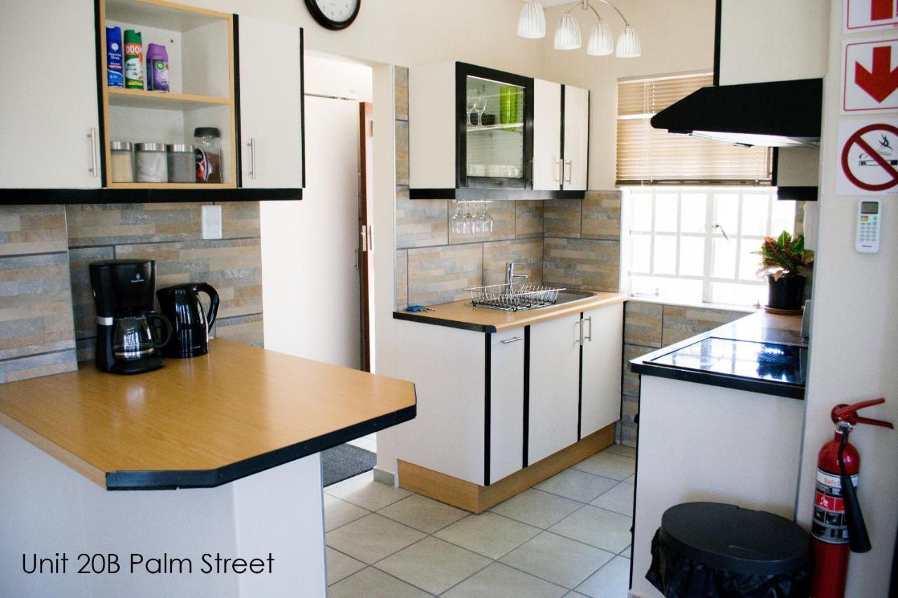 Bateleur Self Catering Cc Apartment Windhoek Luaran gambar